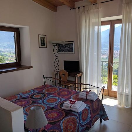 B&B Le tre chiavi Isera Esterno foto