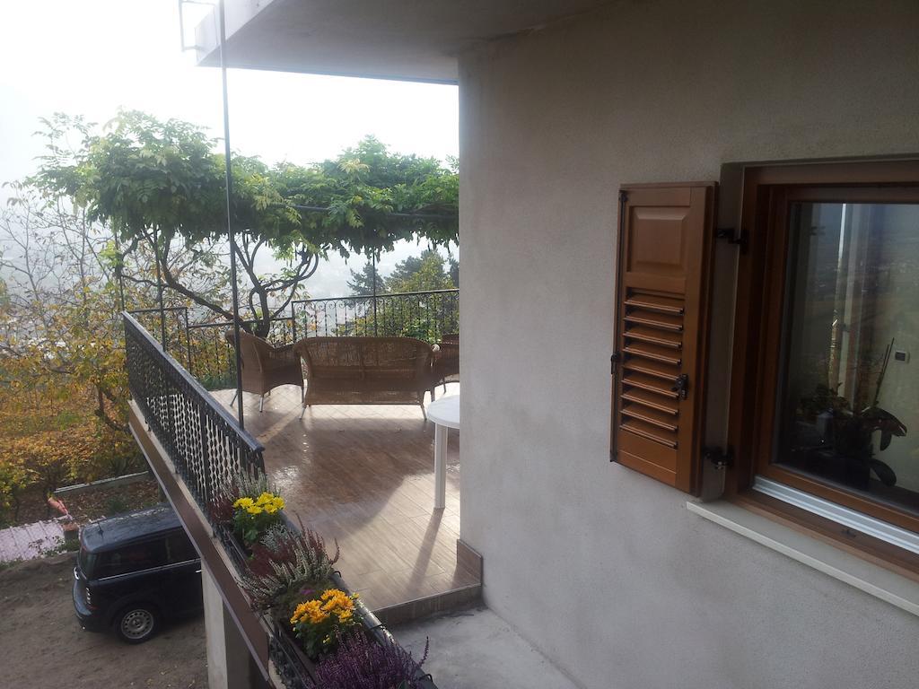B&B Le tre chiavi Isera Esterno foto